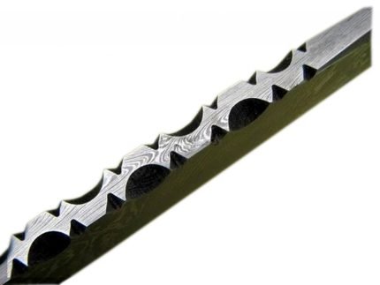 10.5" Damascus Steel Hunting Bowie Knife (red, Black) Dashing Looks
