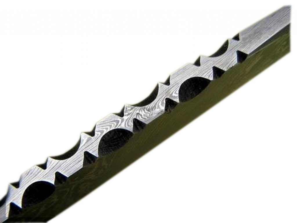 10.5" Damascus Steel Hunting Bowie Knife (red, Black) Dashing Looks